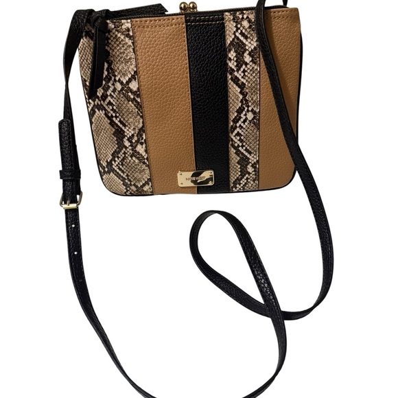 Nine West Black and Tan Snake Print Crossbody Bag. In great conditions - Picture 2 of 8